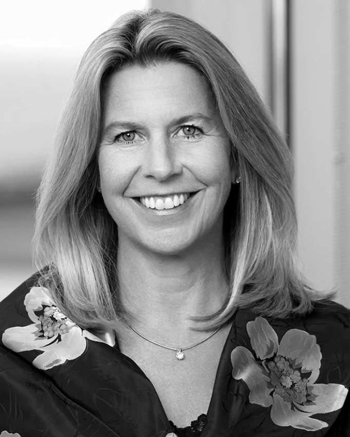 Julie Boland Headshot